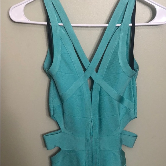 Dress - Picture 3 of 3